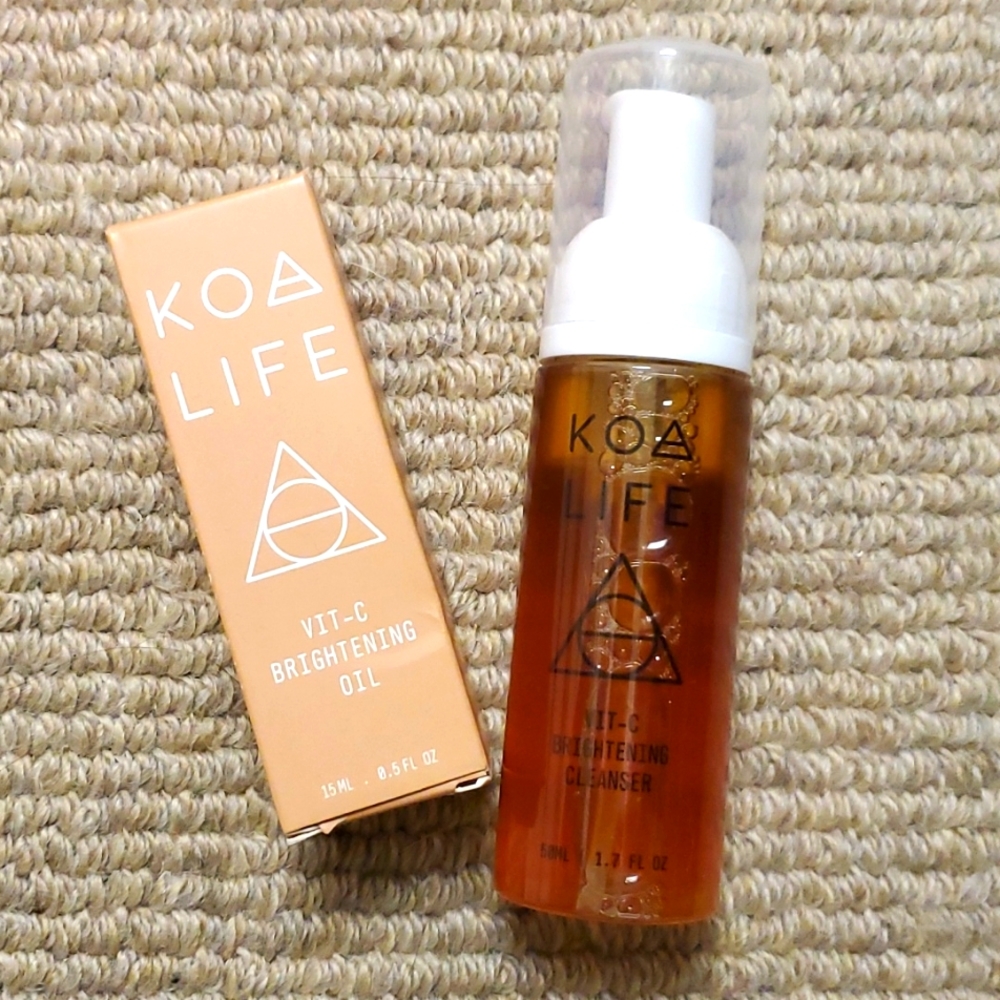 KOA LIFE VIT-C BRIGHTENING bundle facial oil & cleanser